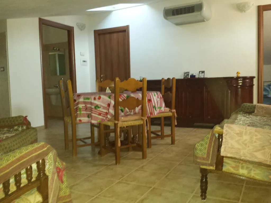 לינה וארוחת בוקר Ghilarza B&B Perdalonga
