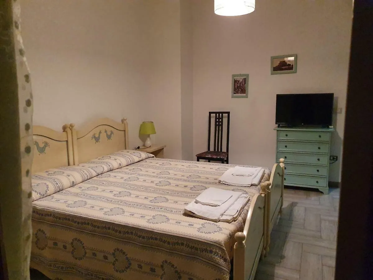 לינה וארוחת בוקר Ghilarza B&B Perdalonga